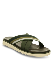 Green sandal with crossed straps made of synthetic material without closure. The sole is beige with a slight profile for better grip.