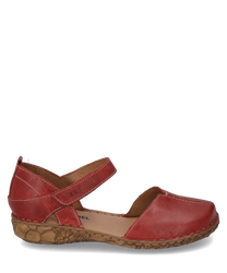 Red leather sandal with Velcro closure ideal for a comfortable fit. The sole features a floral pattern that adds a special accent to the sandal.