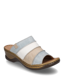 Le sabot a une tige en cuir doux multicolore bleu blanc et beige. Il dispose d'un élastique confortable et d'une semelle moulée en aspect bois pour un confort de port optimal.