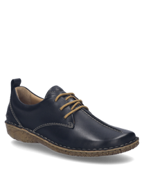 Der Halbschuh ist aus schwarzem Leder gefertigt und verfügt über eine Schnürung. Die Sohle hat eine natürliche beige Farbe mit einem dezenten Blumenmuster.
