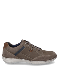 A sporty sneaker made of gray suede with lacing and contrasting light brown accents. The shoe features a blue decorative stitch and a light flexible sole for optimal wearing comfort.