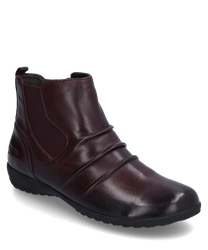 Die Stiefelette aus weichem dunkelbraunem Leder verfügt über einen seitlichen Reißverschluss für einfaches Anziehen. Sie hat dezente Ziernähte und eine bequeme flache Sohle ideal für den Alltag.