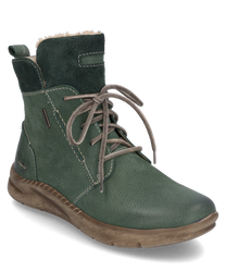 Der grüne Stiefel ist aus strukturiertem Leder gefertigt und besitzt einen Reißverschluss an der Seite. Er zeichnet sich durch ein weiches Innenfutter und eine robuste Sohle aus.