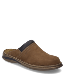 The brown leather clog features a comfortable elastic closure. The sole is made of light brown rubber and provides optimal wearing comfort.