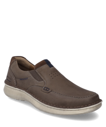 El zapato en color vulcano combina está hecho de cuero de alta calidad y tiene un elástico de goma para facilitar su colocación. La suela cosida y los detalles cuidadosos le dan un aspecto elegante y cómodo.