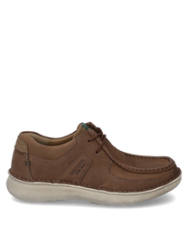 The brown leather shoe features lacing and a light sturdy sole. Distinctive stitching and a subtle logo on the side give the shoe a classic look.