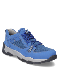Una scarpa sportiva con lacci di un blu vivace. È realizzata in un materiale a rete traspirante con elementi in camoscio stabili e una robusta suola in gomma per un comfort ottimale.