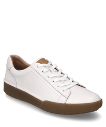 The sneaker in white combination features a classic design with smooth light upper material and a sturdy lacing. The brown sole adds a modern contrast to the shoe.