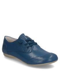 The shoe is made of smooth blue leather and features lacing for optimal support. The simple elegant shape is complemented by a light flat sole.