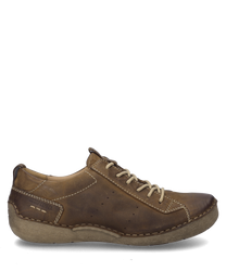 La chaussure est fabriquée en cuir couleur brandy et possède un laçage comme fermeture. Les caractéristiques particulières sont les coutures contrastantes et la semelle beige stable.