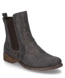 La bota de cuero marrón oscuro tiene un cierre de cremallera lateral y inserciones elásticas. El zapato se destaca por un sutil grabado y un tacón plano ideal para una aparición elegante y cómoda.