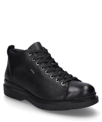Chaussure noire en cuir avec lacets coutures visibles et semelle robuste. La chaussure offre un look moderne avec une structure discrète et un ajustement confortable.