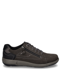 La chaussure basse est fabriquée en cuir marron avec des accents noirs et dispose d'un laçage ainsi qu'une fermeture éclair latérale. La semelle robuste offre confort et durabilité et les coutures fines donnent à la chaussure un look moderne.