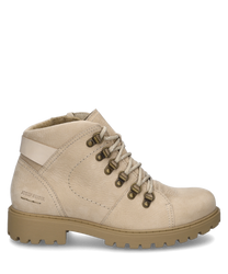 La bota de cuero color crema se caracteriza por un robusto cordón y una suela estable y perfilada. El material tiene un aspecto de alta calidad y proporciona un look moderno y versátil.