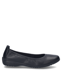 Zwarte ballerina-schoenen van glad materiaal met elastiek voor een veilige pasvorm. De schoen heeft een slanke silhouet en een licht geprofileerde zool voor extra comfort.