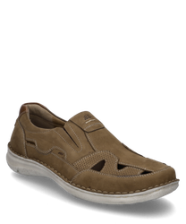 The slipper is made of brown leather with an elastic closure. Special features include decorative cutouts on the sides and the contrasting light sole.