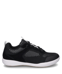 Questa sneaker in bianco e nero è dotata di lacci ed è realizzata in un materiale a rete traspirante. La suola bianca e il design sportivo le conferiscono un aspetto moderno.