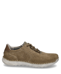 Beige halfhoge schoen van suede met veters en een lichte zool. De schoen heeft geperforeerde details aan de zijkanten en een versterkte hak in contrasterend bruin.