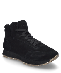 La sneaker nera in morbido materiale colpisce per la sua semplice eleganza e suola robusta. La chiusura con lacci garantisce una vestibilità personalizzata e offre un supporto ottimale.
