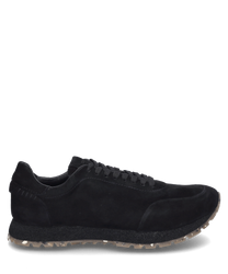 The black sneaker impresses with its elegant design made of soft suede. It features lacing and a sturdy patterned sole that provides a sporty look.