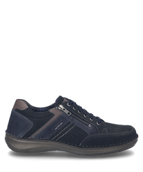 La scarpa bassa in combinazione blu scuro è realizzata in un mix di materiali con lacci e chiusura laterale a zip. La discreta cucitura e la combinazione di diverse tonalità di blu conferiscono alla scarpa un aspetto moderno.