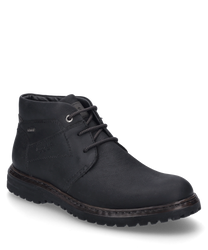 Schwarze Stiefelette aus Leder mit Schnürverschluss und robustem Profil. Der Schuh zeichnet sich durch sein schlichtes Design und strapazierfähiges Material aus.