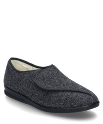 Chausson anthracite en matériau feutré doux avec fermeture velcro. La chaussure a une semelle plate et offre un confort de port agréable.