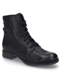 Die schwarze Stiefelette besteht aus hochwertigem Leder und zeigt eine dezente Logoprägung an der Seite. Sie verfügt über einen praktischen Reißverschluss und einen kleinen Absatz der für zusätzlichen Komfort sorgt.