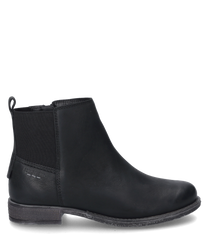La stivaletta nera è realizzata in pelle liscia e presenta una cerniera laterale per una facile calzata e svestizione. La scarpa è alta fino alla caviglia e ha un aspetto semplice ed elegante.