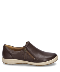 De halfhoge schoen in tabak kleur is gemaakt van glad leer en heeft een zijrits. De lichte zool biedt een mooi contrast met het donkere bovenmateriaal en zorgt voor een casual look.
