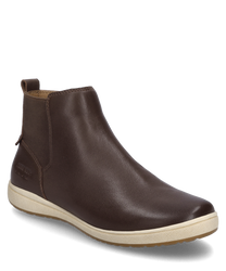 Die Stiefelette in der Farbe Tabak besteht aus hochwertigem Leder und verfügt über einen praktischen Reißverschluss an der Seite. Der Schuh hat eine glatte Oberfläche und eine helle Sohle die für einen modernen Look sorgt.