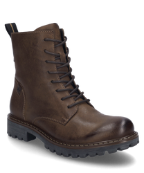 The ankle boot in the color Moro is made of high-quality leather and features a practical zipper on the side. It is characterized by a sturdy sole and a subtle brand embossing.