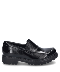 An elegant black derby shoe made of shiny material with elastic as a closure. The shoe features a sturdy profiled sole for additional grip.