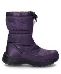 La botte est fabriquée en un matériau lisse et violet et possède une fermeture éclair pratique sur le côté. La chaussure a une semelle noire robuste qui assure une bonne adhérence.