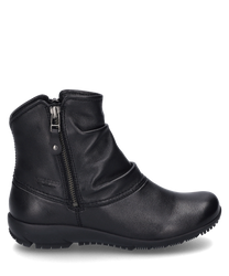 Die schwarze Stiefelette besteht aus glattem Leder und besitzt einen seitlichen Reißverschluss für einfaches An- und Ausziehen. Der Schuh hat eine dezente Nahtverzierung und eine robuste Sohle für zusätzlichen Komfort.