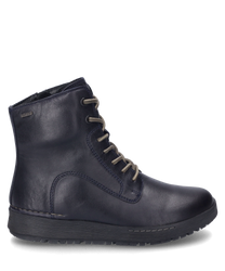 Die Stiefelette in der Farbe Ocean besteht aus glänzendem Leder und verfügt über eine robuste Schnürung. Der Schuh hat eine leicht profilierte Sohle und ist ideal für einen stilvollen und komfortablen Auftritt.