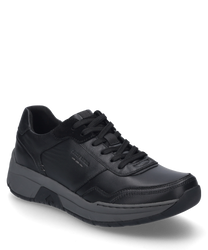 Zwarte sneaker met veters van leer met een robuuste grijze zool. De schoen heeft subtiele stikdetails en een gestanst logo aan de zijkant.