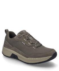 De taupe sneaker is gemaakt van ademend textielmateriaal en heeft een robuuste zool. Bijzondere kenmerken zijn de vetersluiting en het eenvoudige sportieve ontwerp.