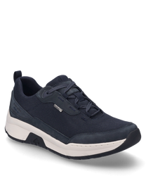 Sneaker w kolorze Ocean zachwyca oddychającym materiałem siateczkowym z sznurowaniem. Solidna biała podeszwa zapewnia optymalne wsparcie i komfort.