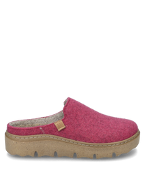 De pantoffel is in een krachtige roze kleur en is gemaakt van een zacht viltmateriaal. Hij heeft geen sluiting en heeft een dikke beige zool voor extra comfort.