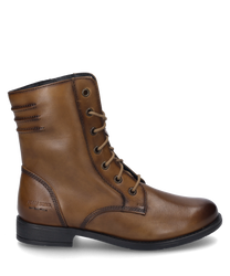 Cognac-colored ankle boot made of leather with lacing. The shoe features a low heel and distinctive decorative stitching.