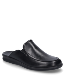 Black house shoe with elastic band made of smooth leather. The shoe offers a comfortable fit and is ideal for indoor use.