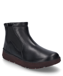 La bota negra está hecha de cuero liso y cuenta con una cremallera lateral. Tiene una suela de color ciruela y paneles elásticos para mayor comodidad.