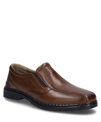 Der cognacfarbene Slipper besteht aus hochwertigem Leder und zeigt eine glatte glänzende Oberfläche. Der Schuh verfügt über einen praktischen Gummizug der das An- und Ausziehen erleichtert.