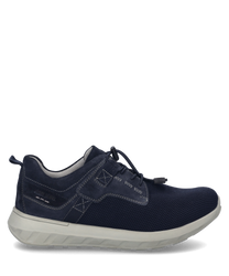 Indigo sneakers met veters van ademend mesh en suède accenten. De schoen heeft een witte geprofileerde zool voor extra grip en comfort.