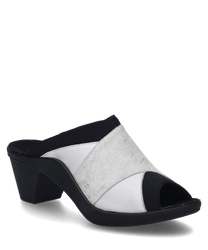 Un zueco de moda en combinación de blanco con un cómodo elástico como cierre. El zapato tiene una suela negra y un tacón ligeramente elevado para mayor comodidad.