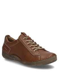 De halfhoge schoen in de kleur cognac is gemaakt van hoogwaardig leer en heeft een elegante vetersluiting. De schoen kenmerkt zich door fijne stiksels en een robuuste licht afgeronde zool.