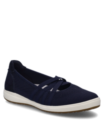 Indigo-farbene Ballerina-Schuhe mit Gummizugverschluss gefertigt aus einem atmungsaktiven Netzmaterial. Die Schuhe haben eine weiße Sohle und bieten einen komfortablen und flexiblen Sitz.