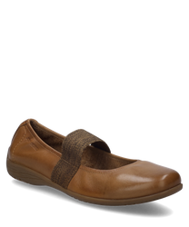 Der Ballerina-Schuh in der Farbe Camel ist aus glattem Leder gefertigt und verfügt über einen elastischen Gummizug für einfaches An- und Ausziehen. Die schlichte elegante Form und die dezente Farbgebung machen ihn vielseitig kombinierbar.