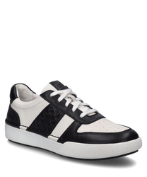 De sneaker heeft een klassiek zwart-wit ontwerp en is gemaakt van glad leer. Bijzondere kenmerken zijn de vetersluiting en de contrasterende kleurstelling.
